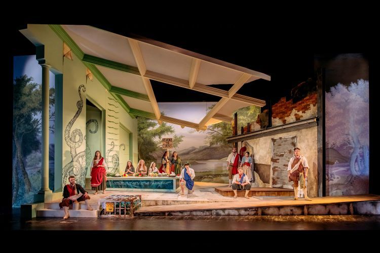 Wide shot of the chorus on stage in La fedelta premiata